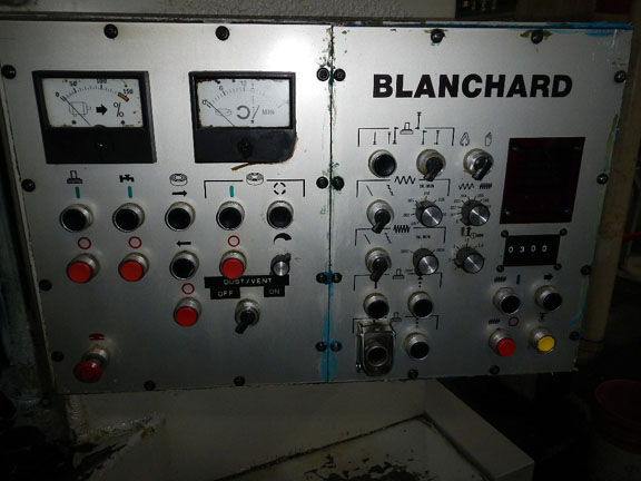 177696i.jpg (54498 bytes)